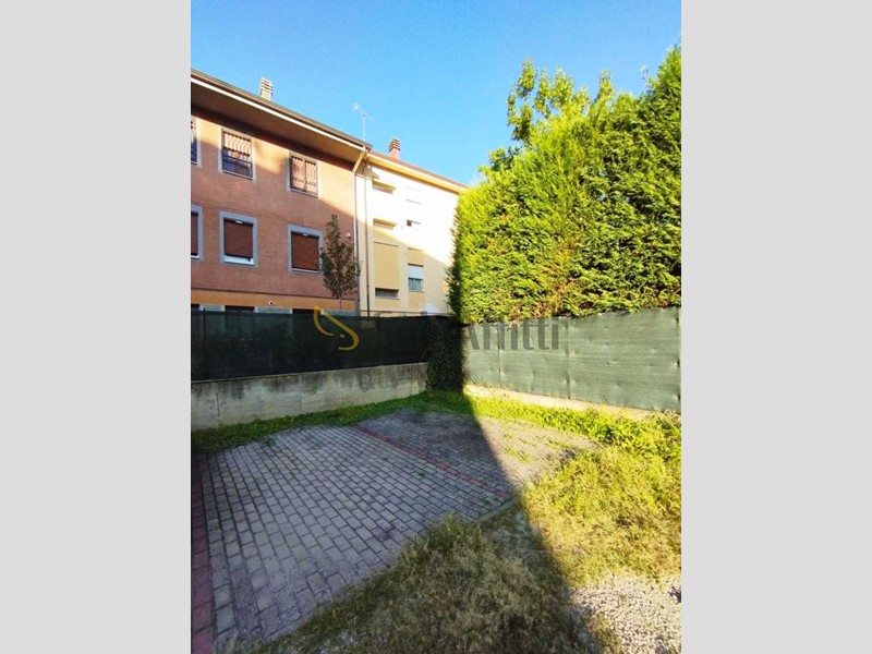 Box in Affitto a Modena, 13 m²