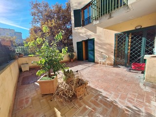 Trilocale in Vendita a Morlupo, 85'000&euro;, 45 m²