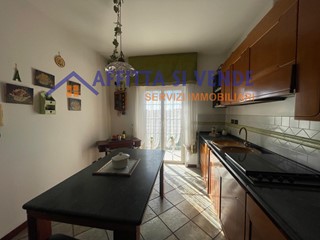 Quadrilocale in Vendita a Siracusa, 120'000€, 135 m², con Box