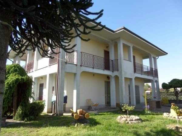 Casa Indipendente in Vendita a Villata, 170'000&euro;, 280 m², con Box