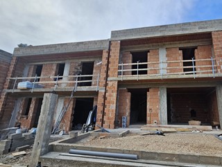 Villetta a schiera in Vendita a Pozzallo, zona RAGANZINO, 220'000&euro;, 100 m²