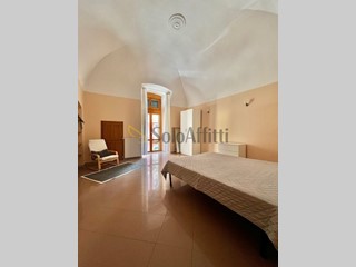 Bilocale in Affitto a Bari, zona Centro, 750&euro;, 65 m², arredato