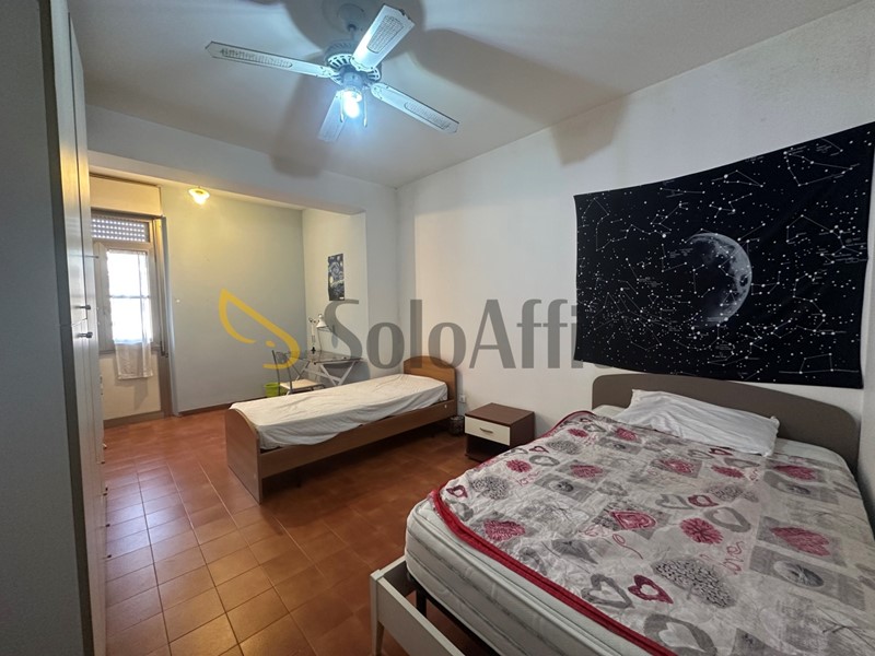 Stanza in Affitto a Latina, 300&euro;, 16 m², arredato