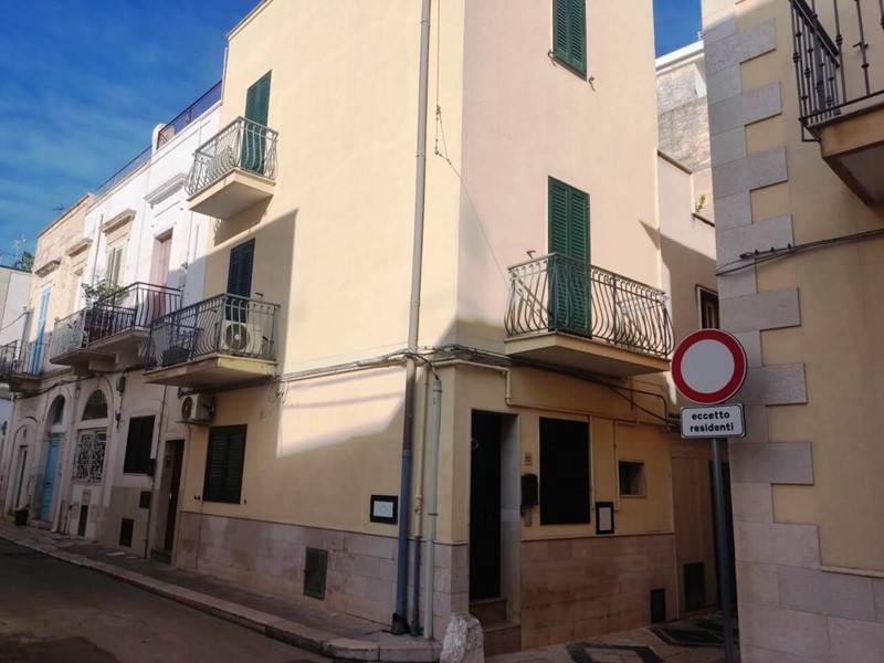 Casa Indipendente in Vendita a Mola di Bari, 193'000&euro;, 88 m²
