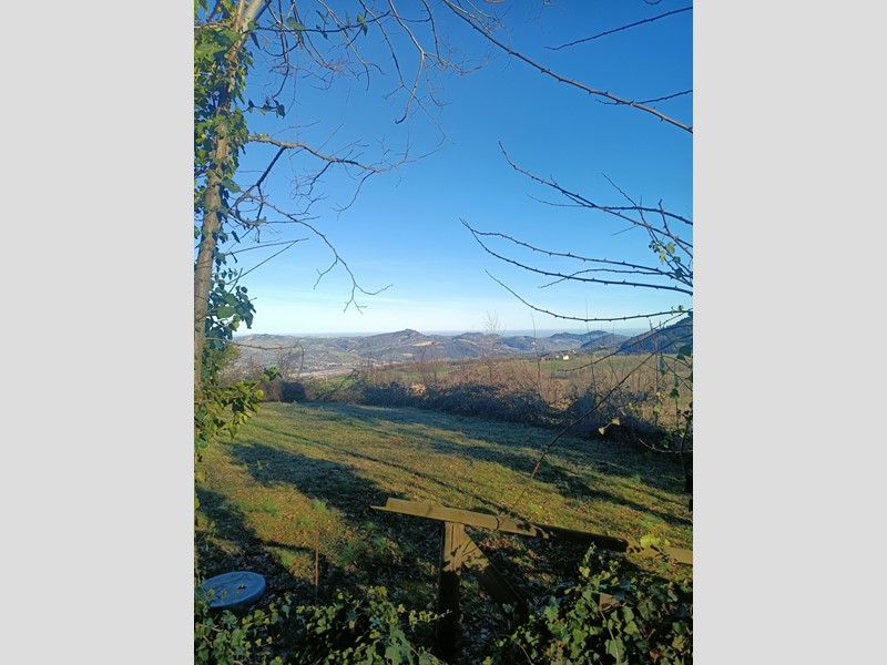 Casa Indipendente in Vendita a Maiolo, 285'000&euro;, 200 m²