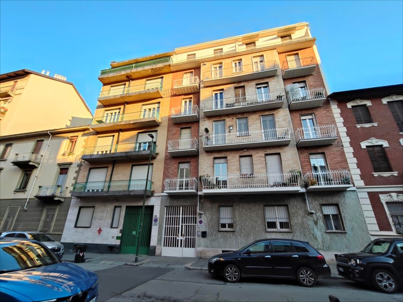 Bilocale in Vendita a Torino, 115'000&euro;, 52 m²