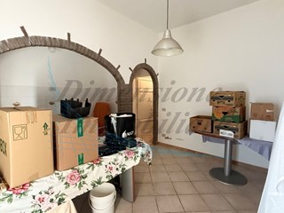 Casa Indipendente in Vendita a Rosignano Marittimo, 360'000&euro;, 185 m², con Box