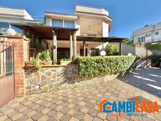 Villa in Vendita a Isola delle Femmine, 495'000&euro;, 161 m²