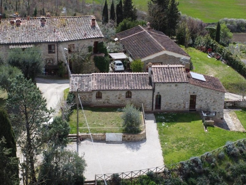 Casa di corte in Vendita a Colle di Val D'Elsa, 515'000&euro;, 200 m², con Box