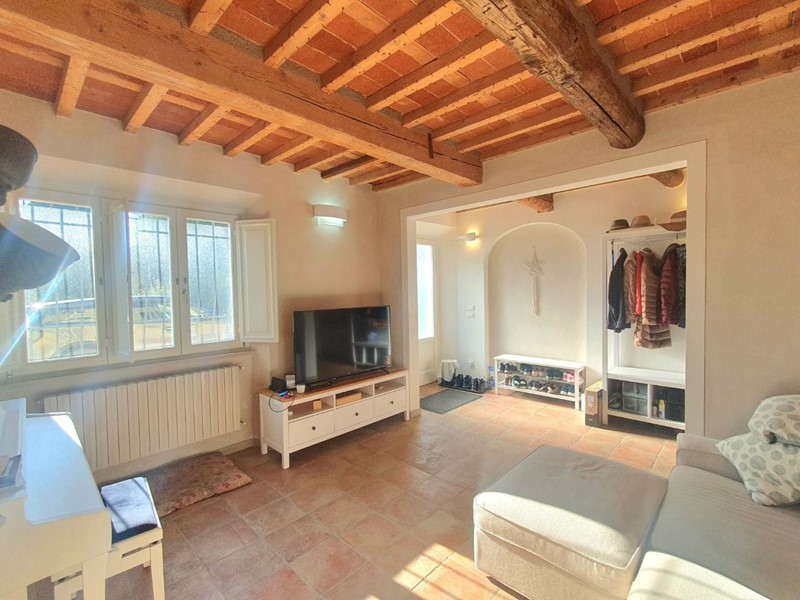 Casa Indipendente in Vendita a Lucca, zona San Macario In Piano, 390'000&euro;, 150 m²