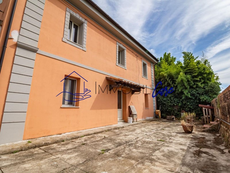 Casa Indipendente in Vendita a San Giuliano Terme, zona Ghezzano, 395'000&euro;, 190 m², con Box
