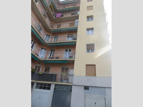 Trilocale in Vendita a Ceriano Laghetto, 81'900&euro;, 75 m², con Box