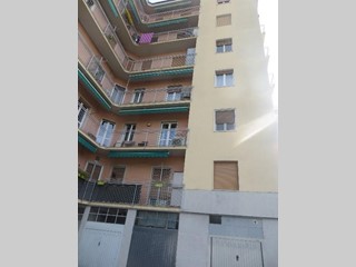 Trilocale in Vendita a Ceriano Laghetto, 81'900&euro;, 75 m², con Box