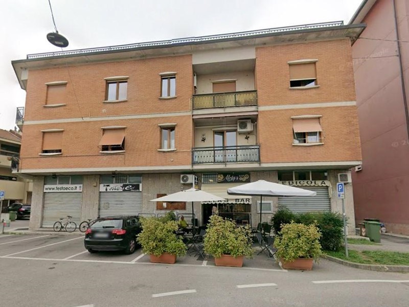 Quadrilocale in Vendita a Sulbiate, 90'000&euro;, 113 m², con Box