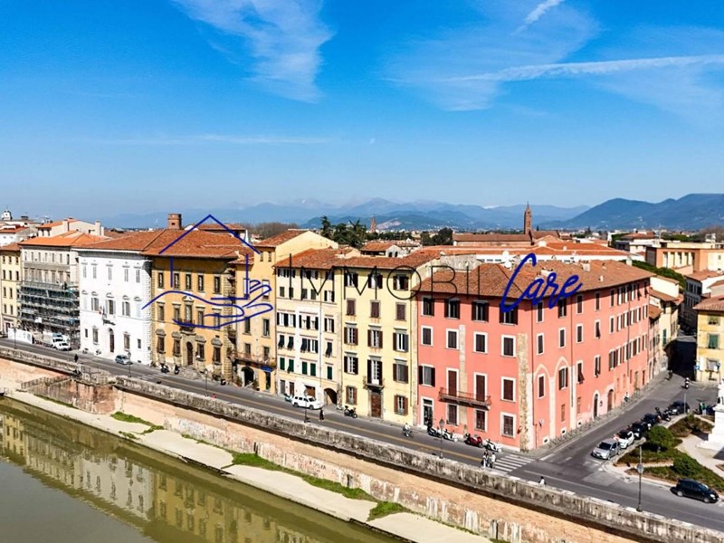Appartamento in Vendita a Pisa, 1'000'000&euro;, 273 m², con Box