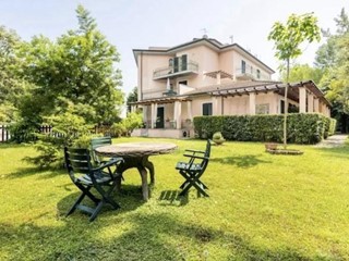 Bilocale in Vendita a Massa, zona Poveromo, 205'000€, 60 m², arredato
