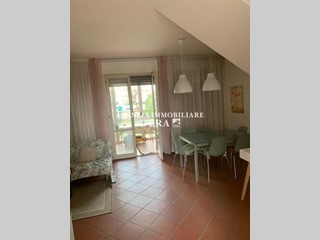 Villetta a schiera in Affitto a Pontedera, zona Il Romito, 700&euro;, 120 m², arredato