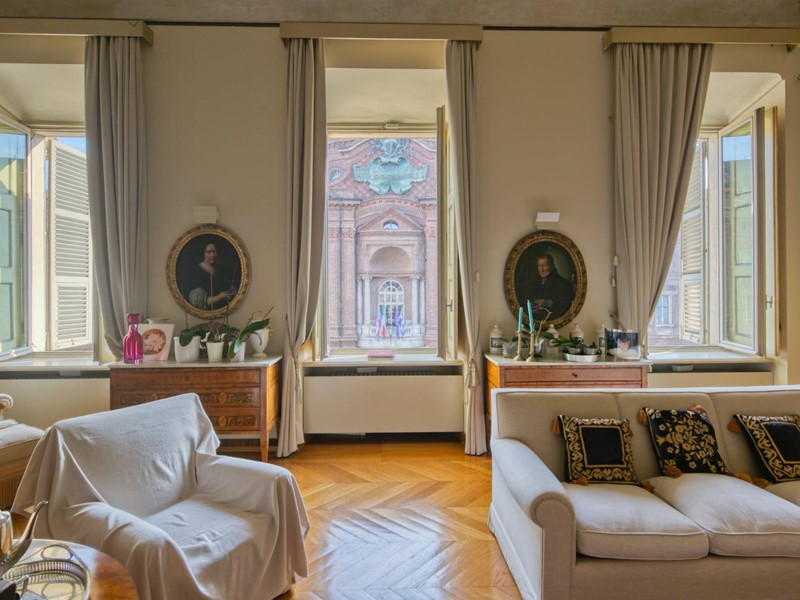 Appartamento in Vendita a Torino, 200 m²