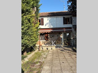 Villetta a schiera in Vendita a Ferrara, 129'000&euro;, 110 m²
