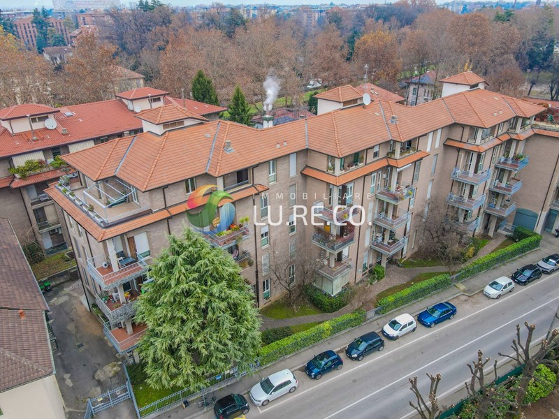 Bilocale in Vendita a Monza, 165'000&euro;, 80 m²