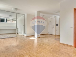 Ufficio in Vendita a Milano, 239'000&euro;, 73 m²