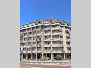 Attico in Vendita a Luino, 250'000&euro;, 130 m²