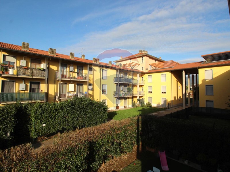Bilocale in Vendita a Ponte San Pietro, 99'500&euro;, 65 m²