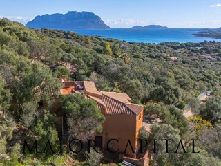 Villa in Vendita a Olbia, 590'000&euro;, 421 m²