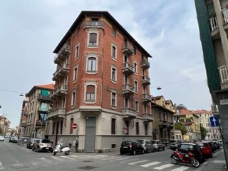 Appartamento in Vendita a Torino, 460'000&euro;, 133 m²