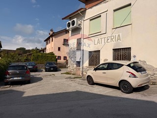 Appartamento in Vendita a Belluno, 130'000&euro;, 220 m²