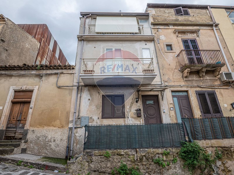 Quadrilocale in Vendita a Grammichele, 35'000&euro;, 85 m²