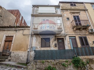 Quadrilocale in Vendita a Grammichele, 35'000&euro;, 85 m²