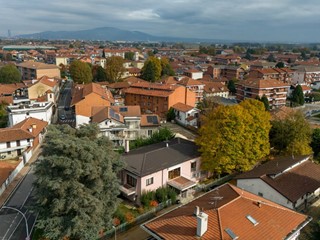 Villa in Vendita a Candiolo, 795'000&euro;, 660 m², con Box