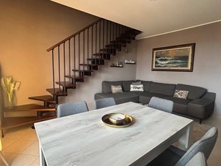 Appartamento in Vendita a Rottofreno, 215'000&euro;, 206 m²