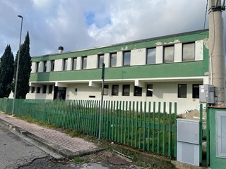 Capannone in Vendita a Calenzano, 1'800'000&euro;, 1900 m²