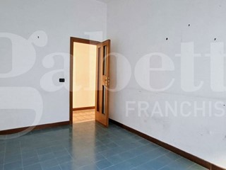 Quadrilocale in Vendita a Pozzuoli, 295'000&euro;, 90 m²