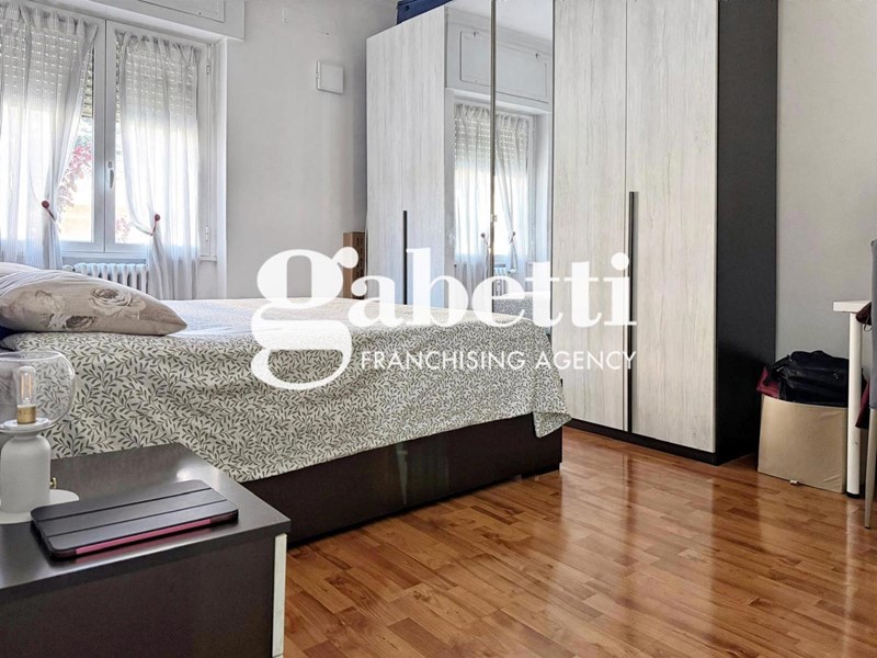 Bilocale in Vendita a Roma, 207'000€, 64 m²