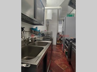 Attività commerciale in Vendita a Pinerolo, 65'000&euro;, 80 m²