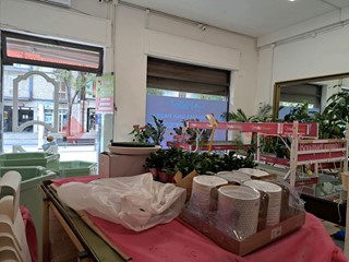 Negozio in Affitto a Bari, 800&euro;, 58 m²