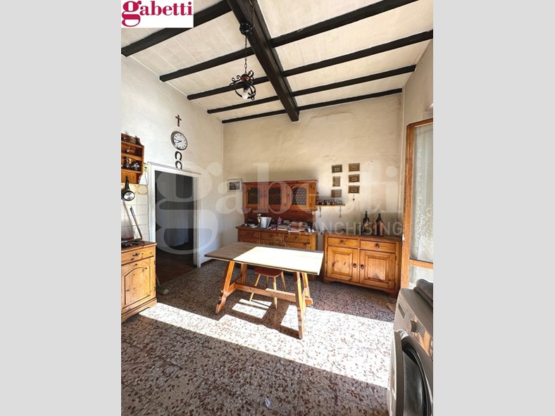 Appartamento in Vendita a Monteriggioni, 135'000&euro;, 105 m²