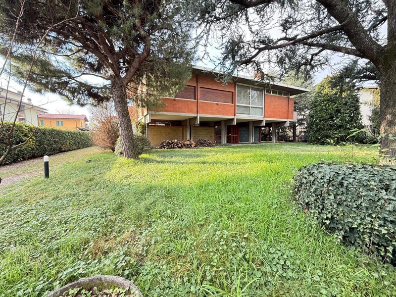 Villa in Vendita a Coccaglio, 430'000&euro;, 250 m²