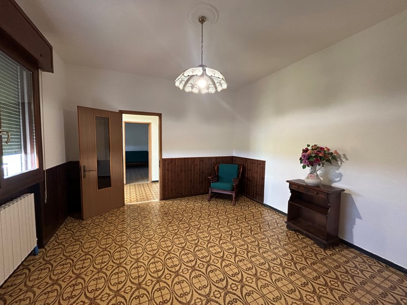 Villa in Vendita a Gavello, 85'000&euro;, 230 m²