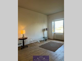 Quadrilocale in Affitto a Firenze, zona Duomo, 2'800&euro;, 100 m², arredato