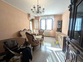 Quadrilocale in Affitto a Parma, zona S. Leonardo - Stazione Ferrovia, 800€, 100 m², arredato