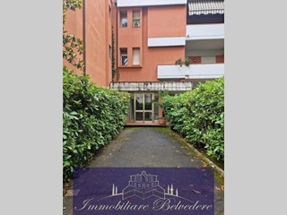 Quadrilocale in Vendita a Camaiore, zona Lido Di Camaiore, 198'000&euro;, 64 m²