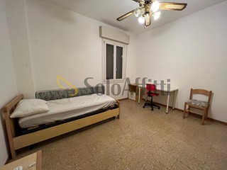 Trilocale in Affitto a Modena, 820€, 70 m²