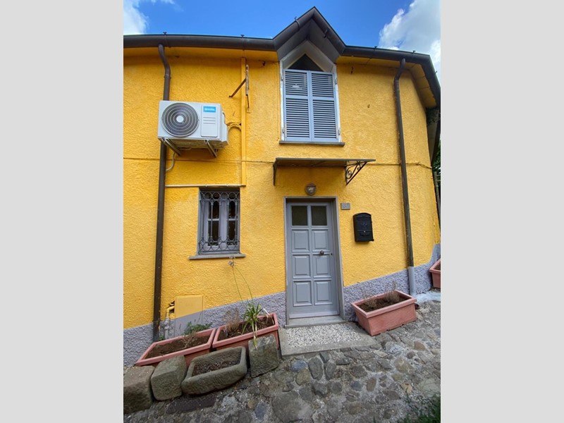 Casa Semi Indipendente in Vendita a Sarzana, 78'000&euro;, 40 m², arredato