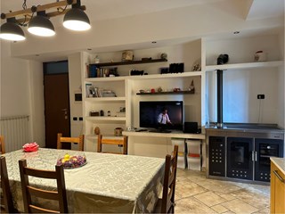 Quadrilocale in Vendita a Campagnano di Roma, zona centrale , 159'000&euro;, 100 m²