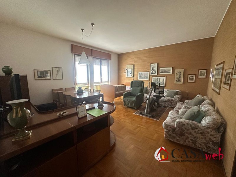 Trilocale in Vendita a Concorezzo, 239'000&euro;, 110 m²