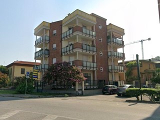 Appartamento in Vendita a Trezzano sul Naviglio, 198'000&euro;, 335 m²